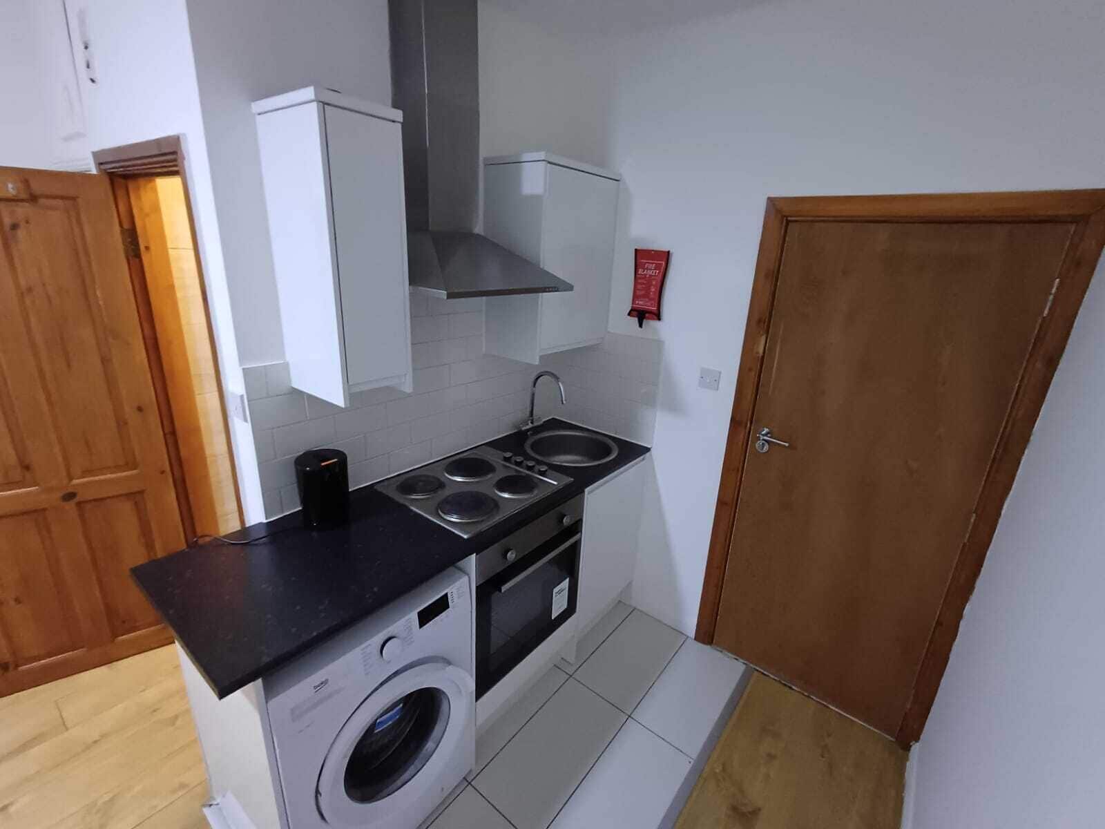 Desk, laptop workspace, iron/ironing board, free WiFi