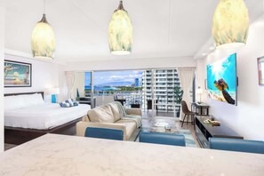 Iron/ironing board, free WiFi, bed sheets - Fully Remodeled Studio w/ Ocean & Marina Views (Honolulu)