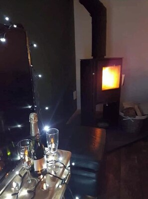 Interior - Crow's Nest DT2, Jurassic Coast, Dorset. Sleeps 12 (Dorchester)