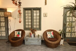 Habitación ejecutiva | Área de sala de estar