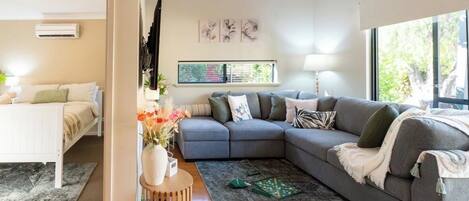 Smart TV, ping pong, books