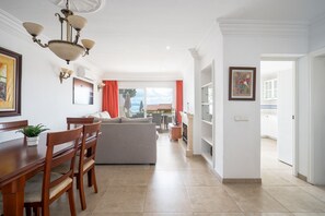 TV - Miramar Apartment with sea views (Alcúdia)