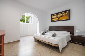 Iron/ironing board, free WiFi, bed sheets - Miramar Apartment with sea views (Alcúdia)