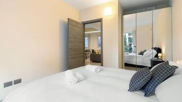 2 camere, una scrivania, Wi-Fi gratuito, lenzuola