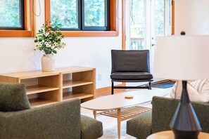 Interior - Cartier Chalet (Revelstoke)