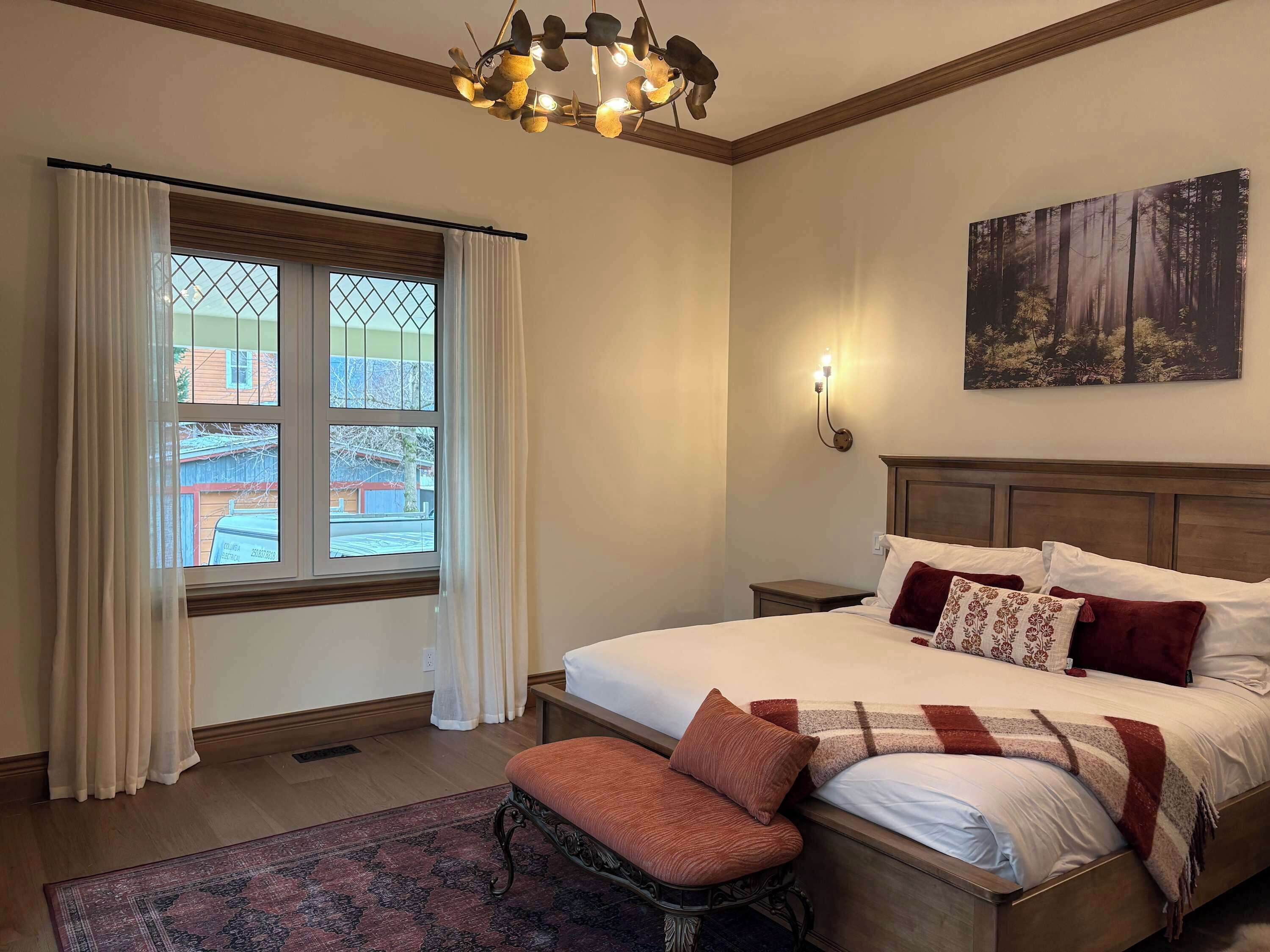 4 bedrooms, WiFi, bed sheets