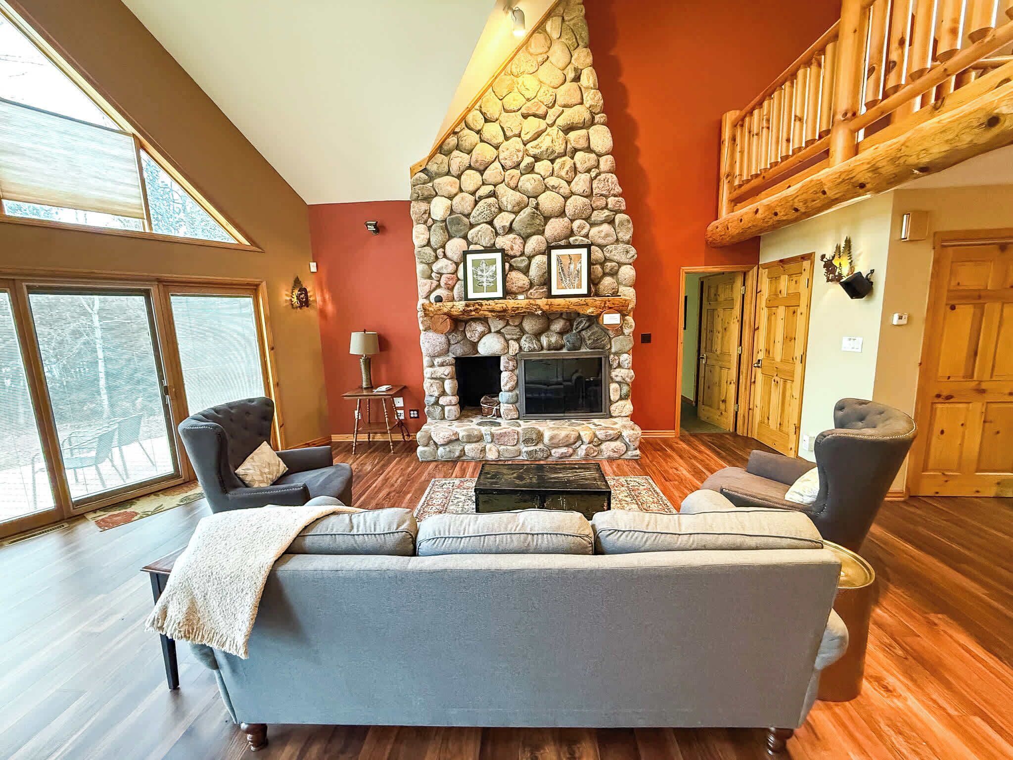 TV, fireplace, DVD player, books