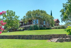 Exterior - Lake Buchanan Grand Retreat - 10 Acres, Private Beach, Hot Tub, Pool, Sleeps 30+, Great for Groups! (Buchanan Dam)