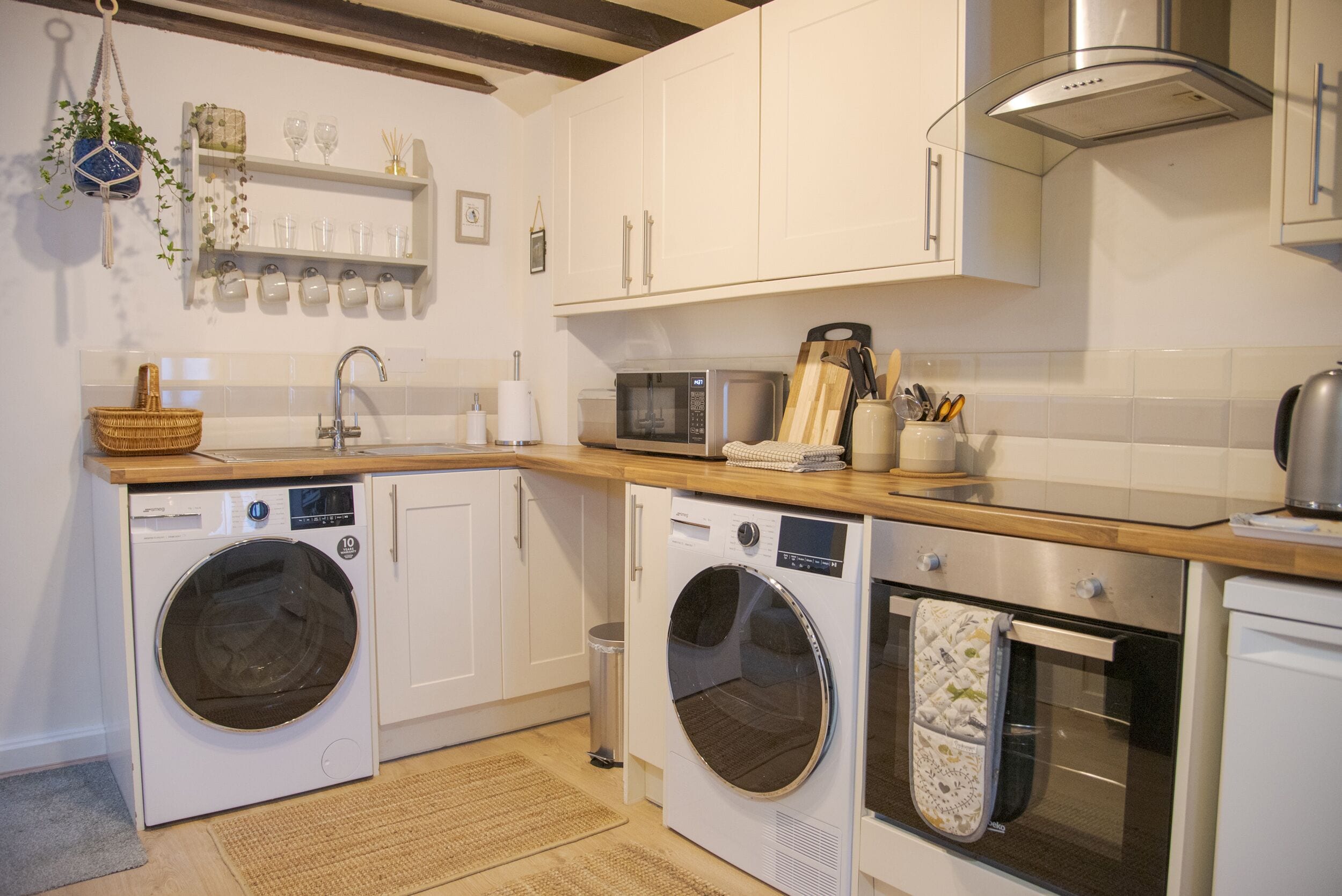 Cottage | Private kitchen | Cookware/dishes/utensils