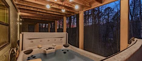 Bain à remous intérieur