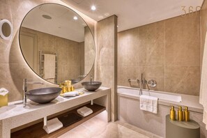 Hair dryer, towels - Rabat Luxe Apartment with outdoor Terrace & Views! (Rabat)