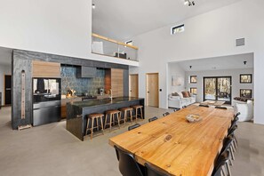 TV, fireplace - Modern Barn House | Stratton Mountain Retreat (Winhall)