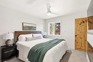 3 bedrooms, WiFi, bed sheets