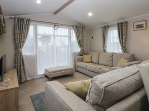 Cottage | Living area - Woodland Way (Pentraeth)