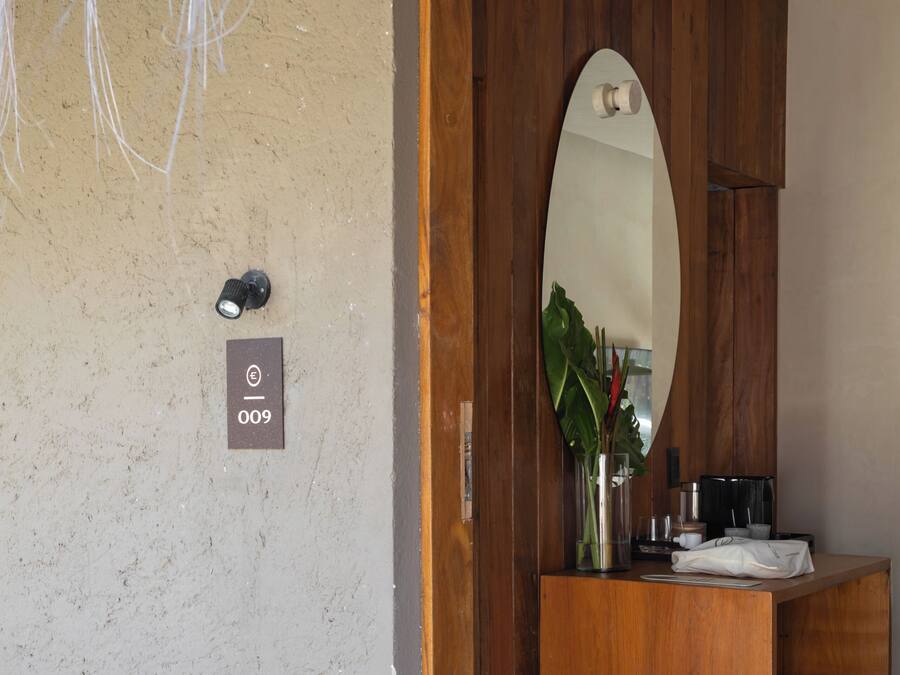 Bungalow Deluxe, vistas parciales al mar | Interior