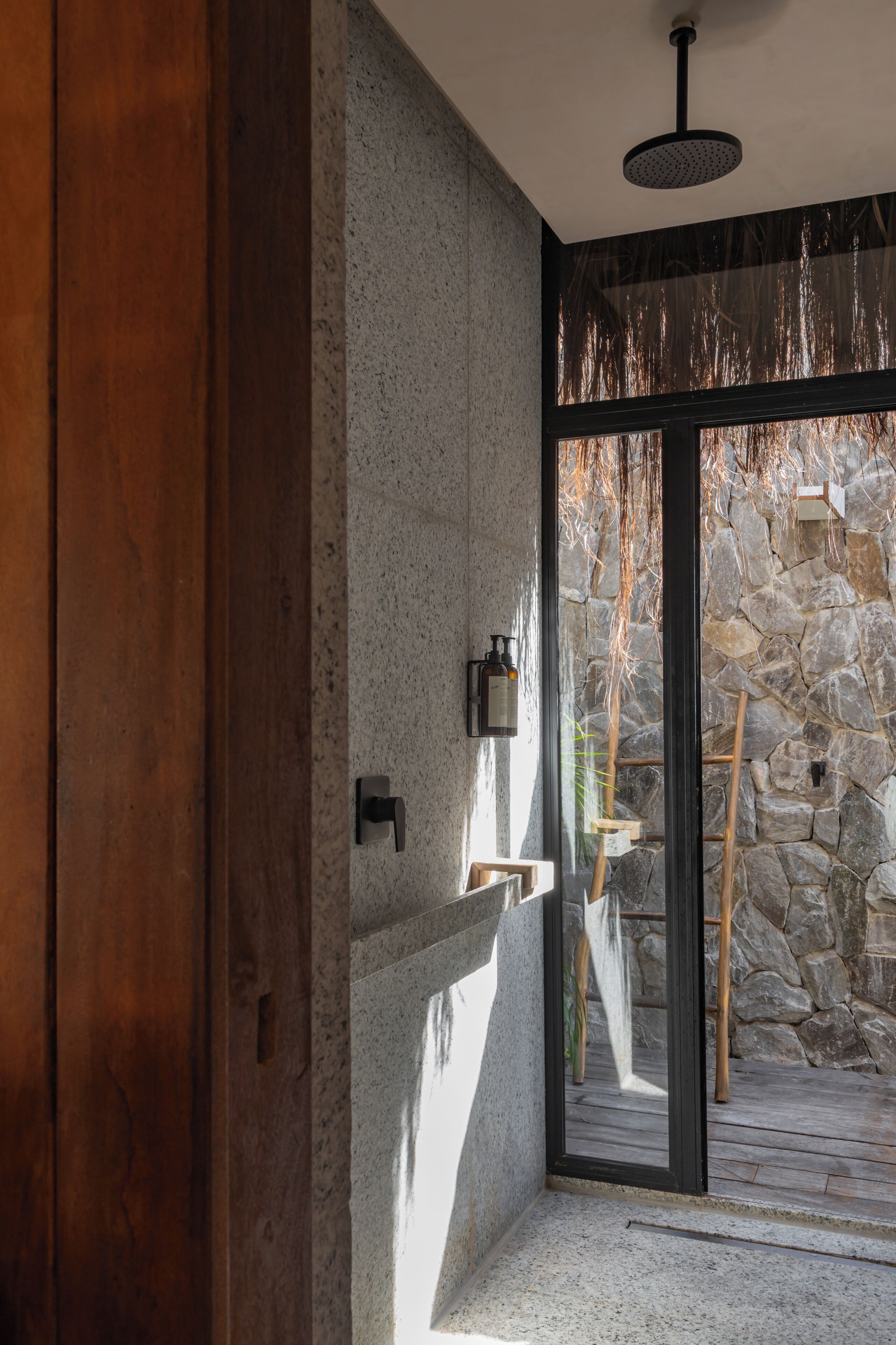 Deluxe Bungalow, Partial Sea View | Interior