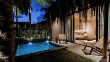 Deluxe Bungalow, Garden View | In-room safe, desk, laptop workspace, blackout drapes