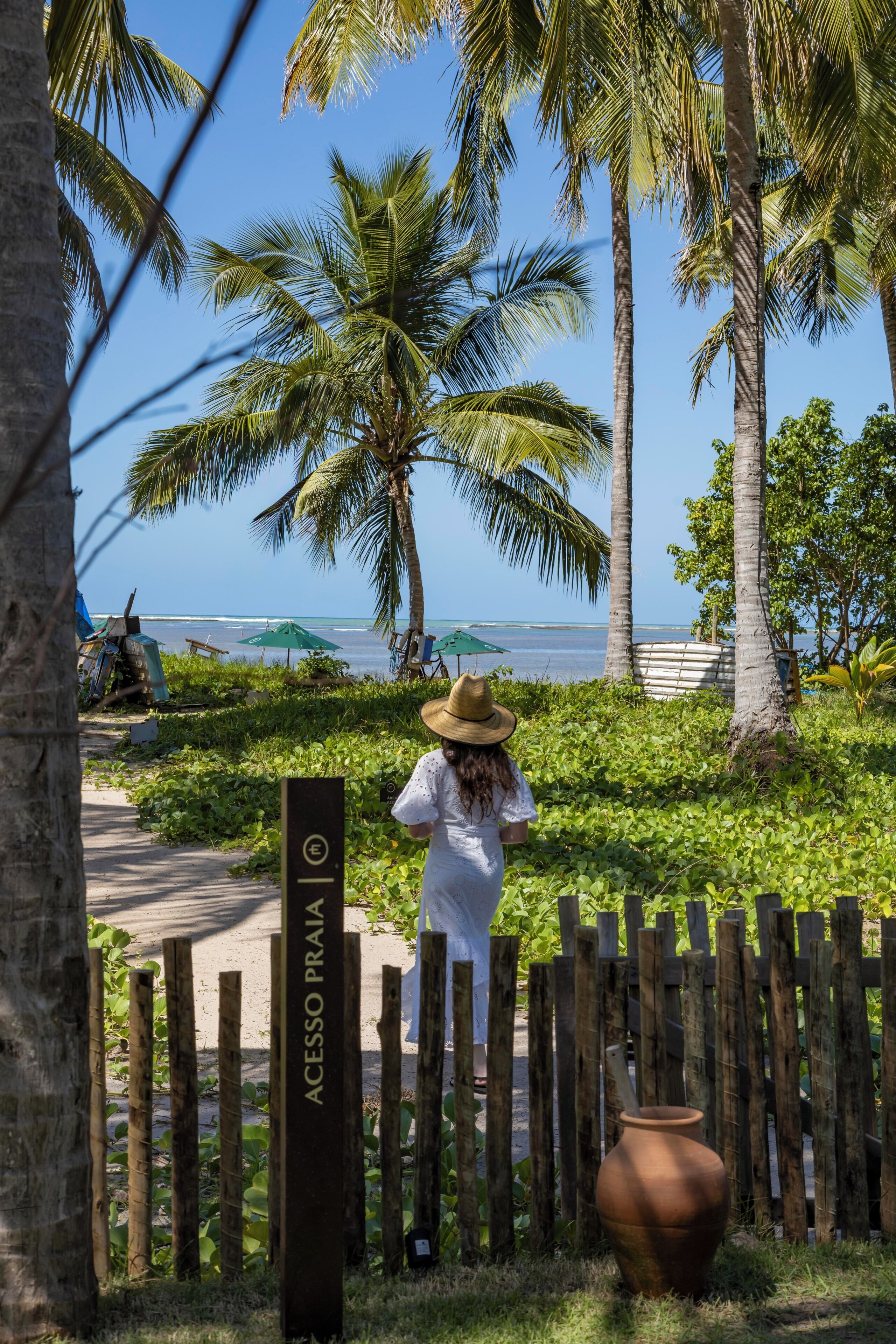 Beach nearby, white sand