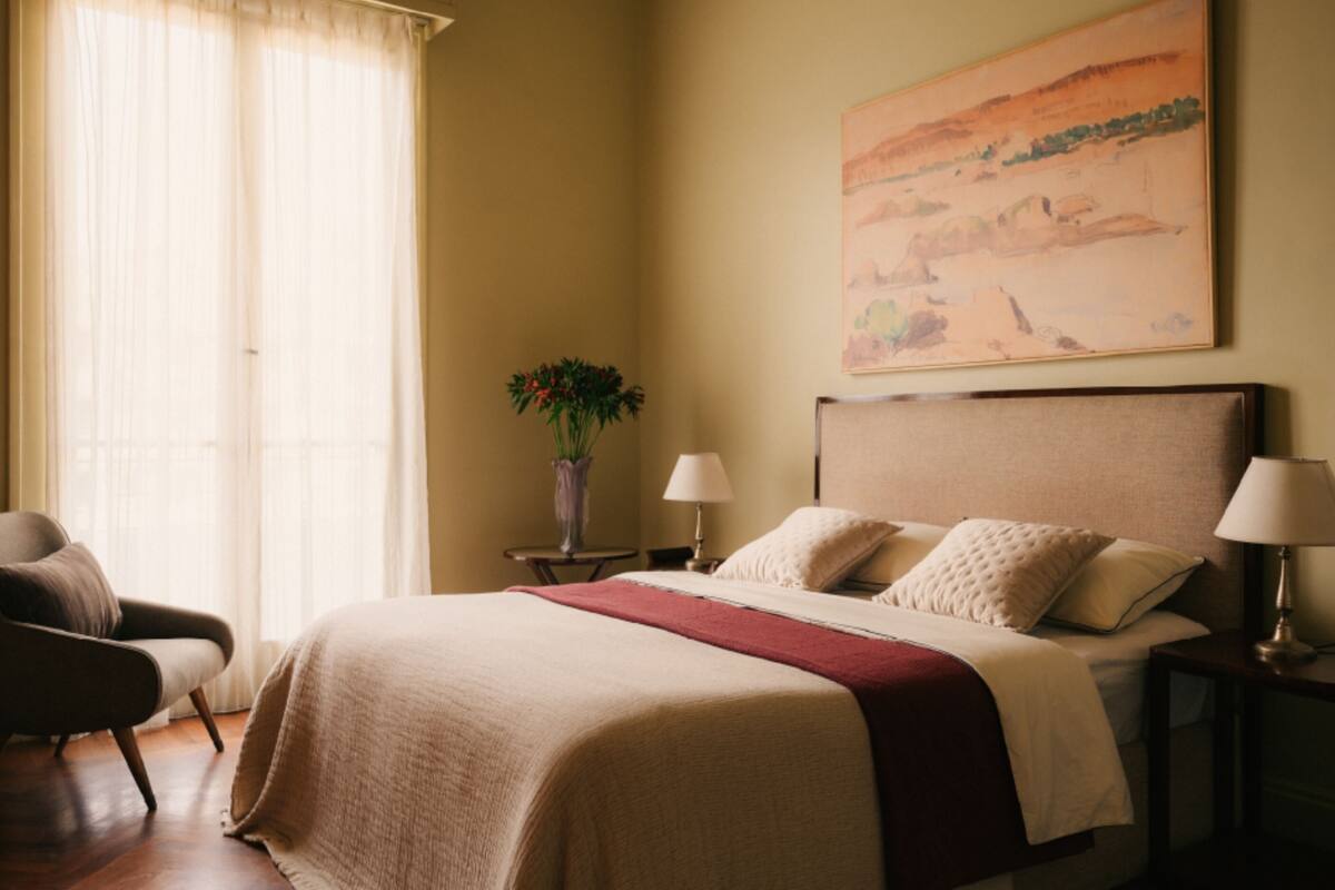 Apartamento, 2 habitaciones, cocina básica, vistas a la ciudad | Wifi gratis y ropa de cama