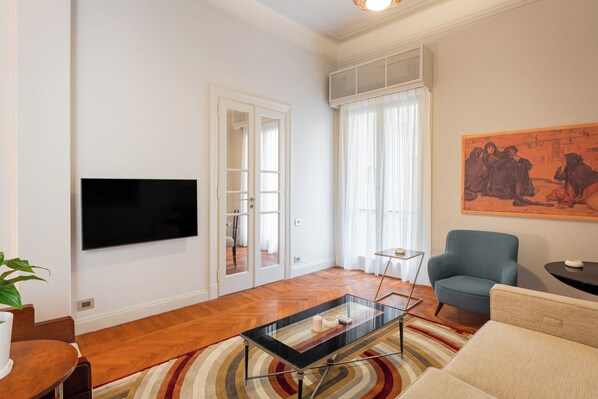 Apartment, 1 Bedroom, Kitchenette, City View