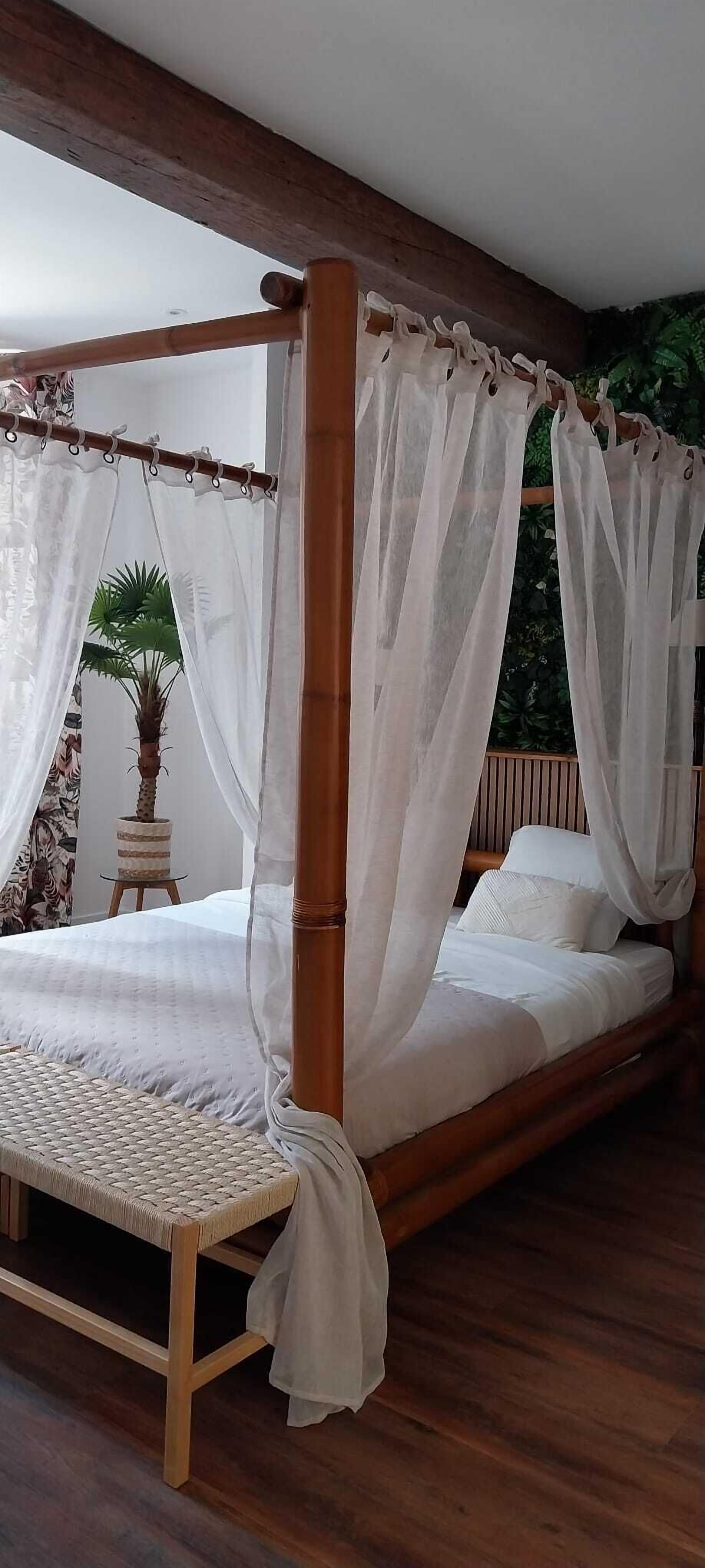 Deluxe Room | In-room safe, blackout drapes, free WiFi