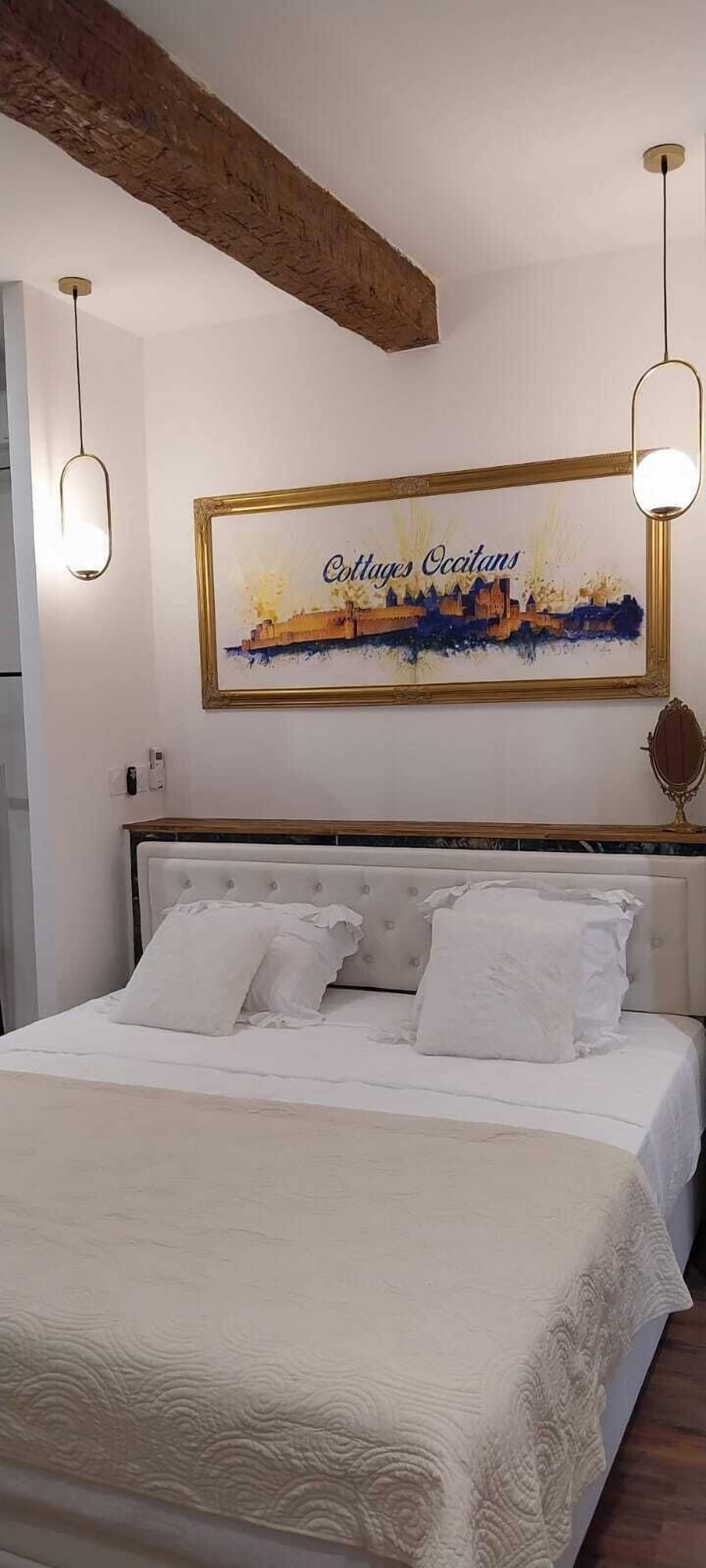 Kamar Deluks | Brankas, tirai kedap cahaya, dan Wi-Fi gratis