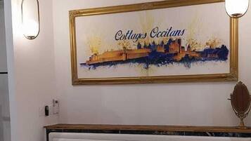 Kamar Deluks | Brankas, tirai kedap cahaya, dan Wi-Fi gratis