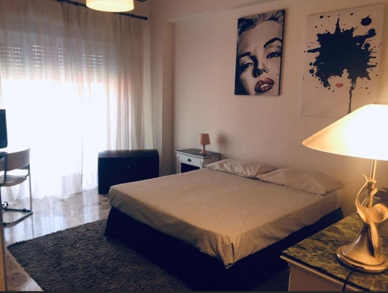 3 chambres, fer et planche à repasser, Wi-Fi, draps fournis