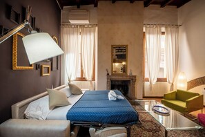 Apartment | Living area - HouSmart Solferino 39 (Bologna)