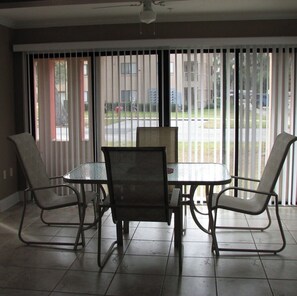 تناول الطعام