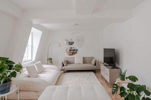 Apartment - The Portland Penthouse - Marylebone - by Frankie (London)