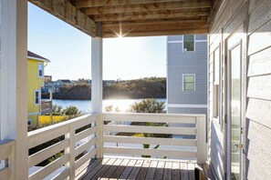 Property grounds - Luxury Corolla Home, 3 Mins to Beach & Lake Views! (Corolla)