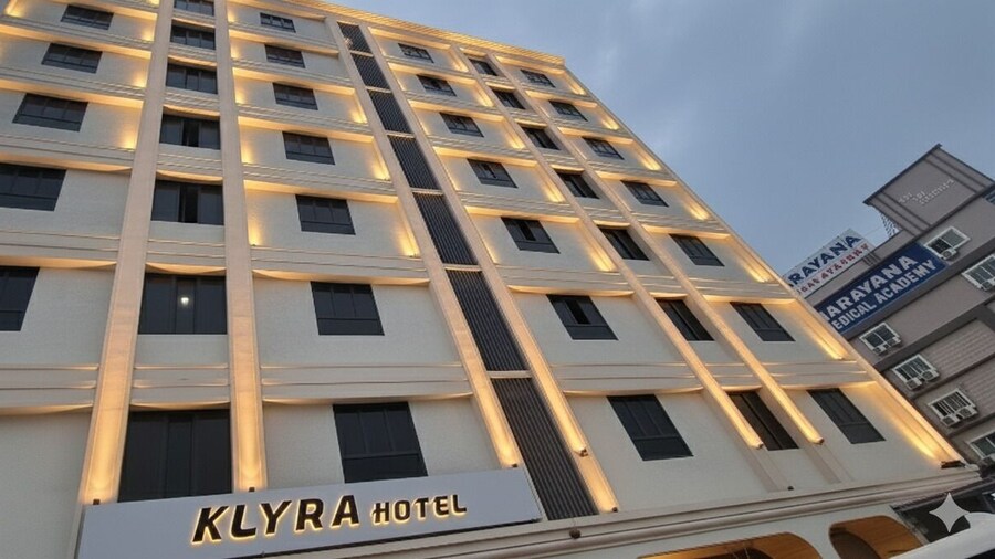KLYRA HOTEL