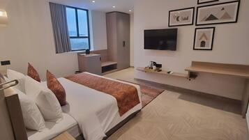 Luxury Room, City View