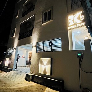 Exterior - BK Homestay (Varanasi)
