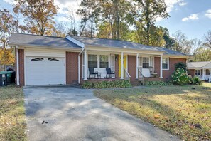 House (3 Bedrooms) | Interior - Panther-ready Home 3 Mi to Hpu: Pet Friendly! (High Point)