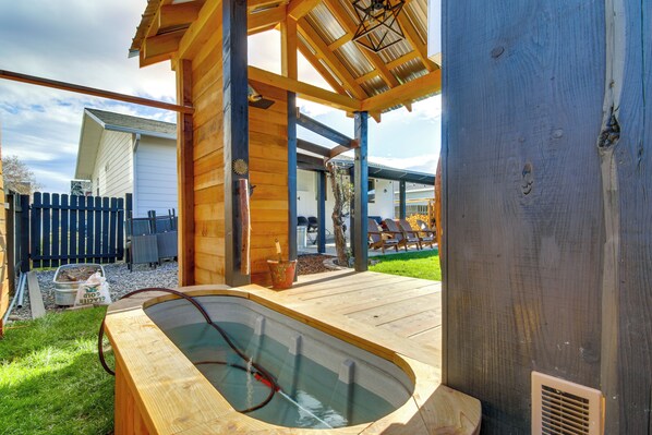 House (2 Bedrooms) | Interior