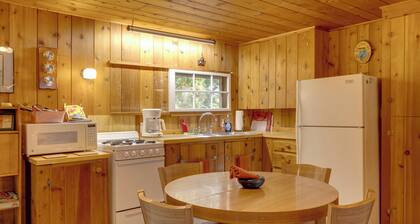 Cozy 'rivershire Retreat Cabin' Near Traverse City