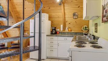 House (0 Bedroom) | Interior