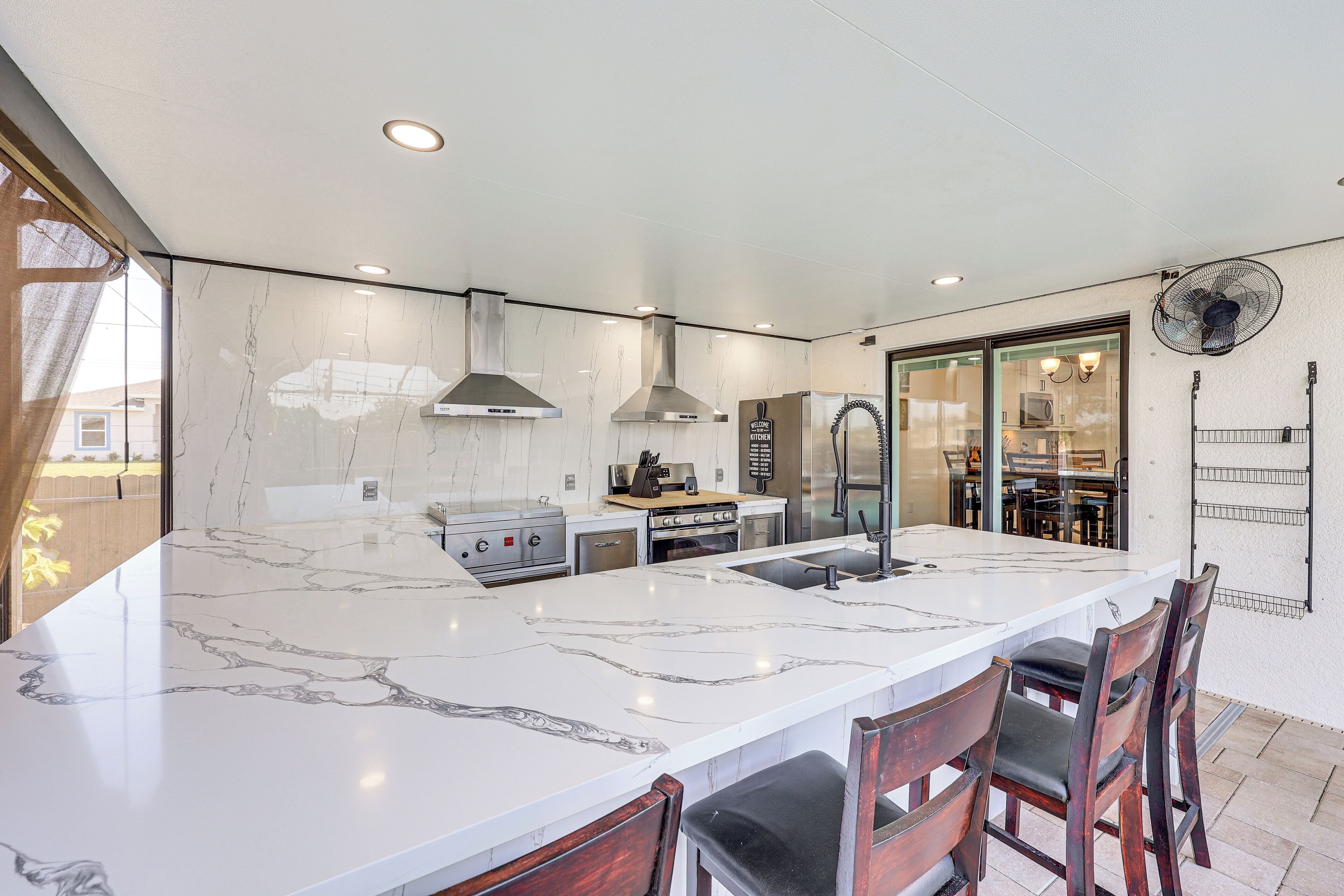 House (4 Bedrooms) | Interior