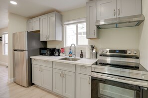 Apartment (0 Bedroom) | Bahagian dalam