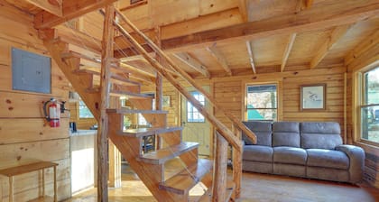 Access to Community Marina! Lake-view Murray Cabin