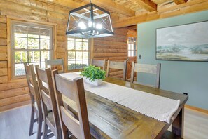 Talo (4 Bedrooms) | Sisätilat