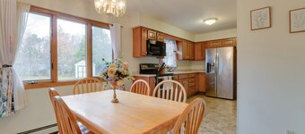 15 Mi to Cochran's Ski Area: Cozy Home w/ Yard!