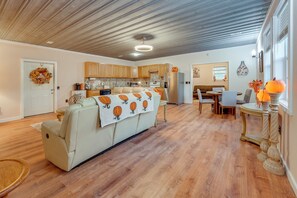 House (1 Bedroom) | Interior