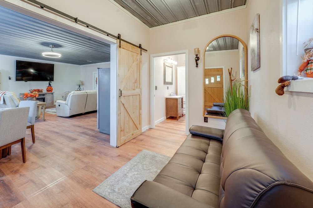 Cozy Couples Escape w/ Patio in Northwest Georgia - Keown Falls, GA
