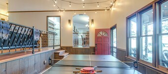 Relaxing Cabin Retreat w/ Games! Louisbug Hideaway