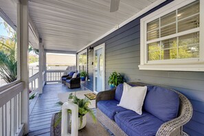 House (3 Bedrooms) | Interior - Coastal Convenience! Mt Pleasant Gem 2 Mi to Ocean (Mount Pleasant)
