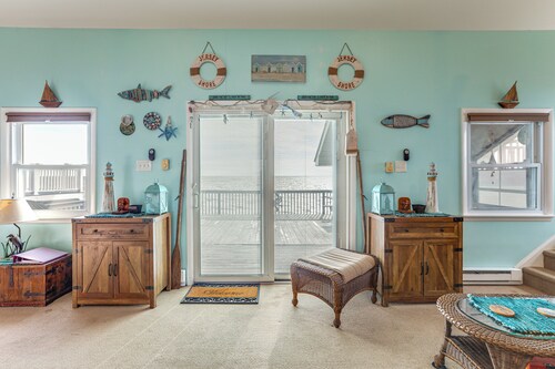 Walk to Public Beach: Bayfront Jersey Home w/ View