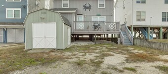 Walk to Public Beach: Bayfront Jersey Home w/ View